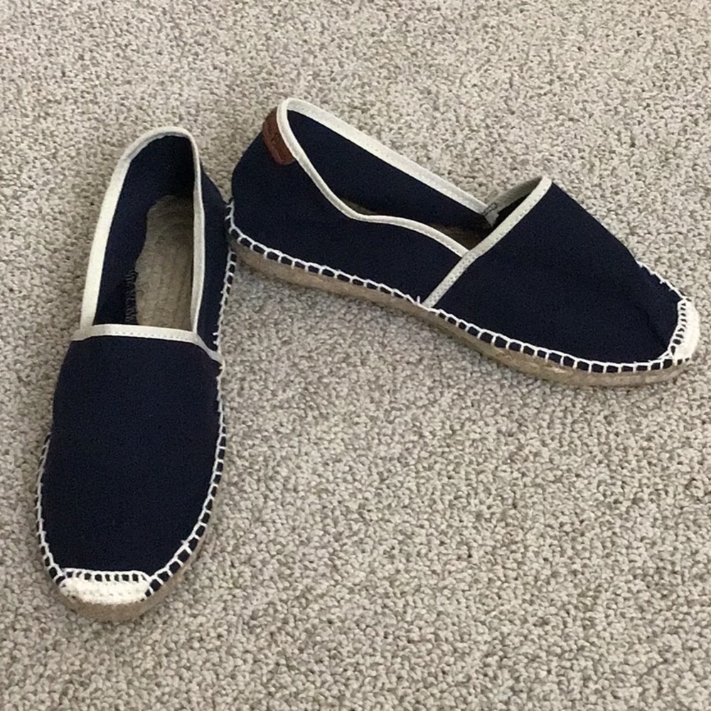 Toni Pons navy espadrilles with cream trim size 37